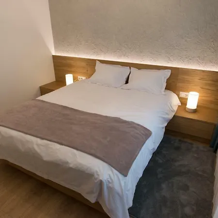 Arbans Elegant Apartment In The City Center Bucharest Exterior photo
