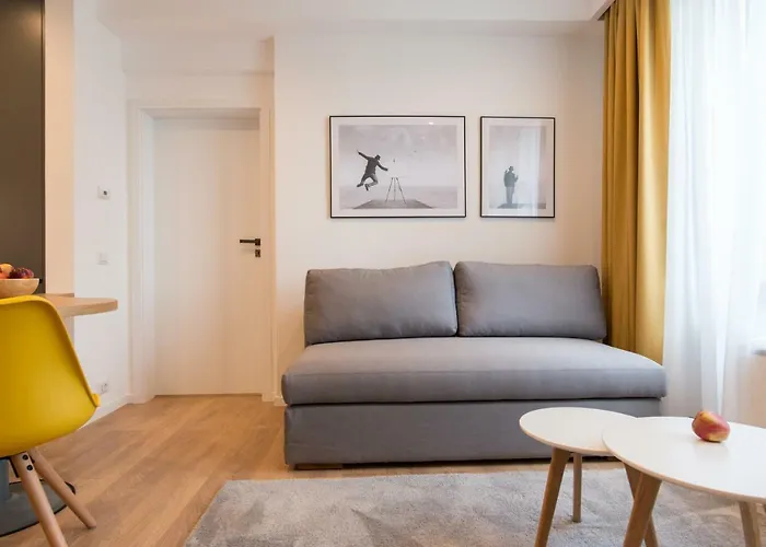 Arbans Elegant Apartment In The City Center